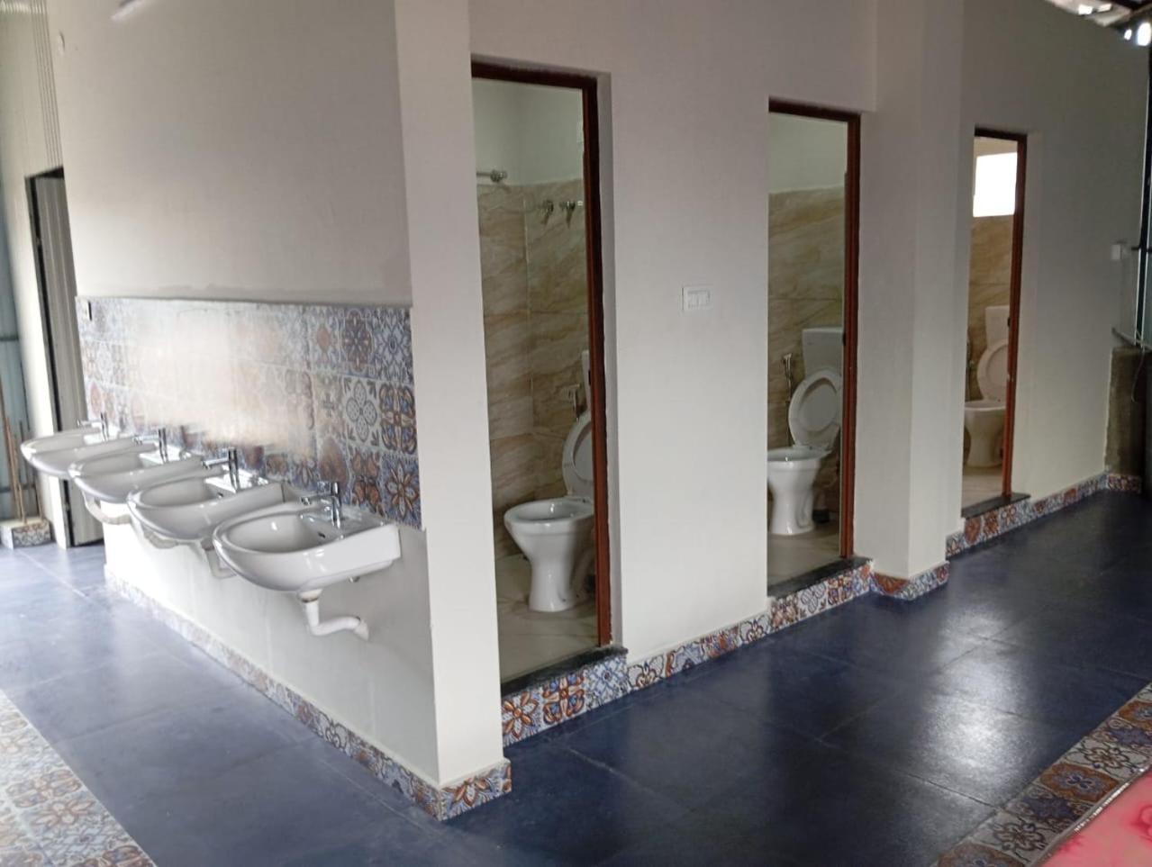The Bunkhouse Lodge & Hostel Kochi Extérieur photo